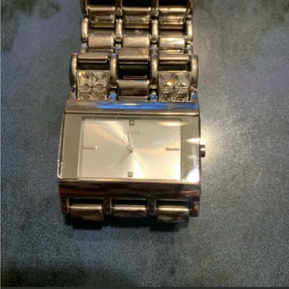 Guess Bracelet Watch - Picture 4 of 9